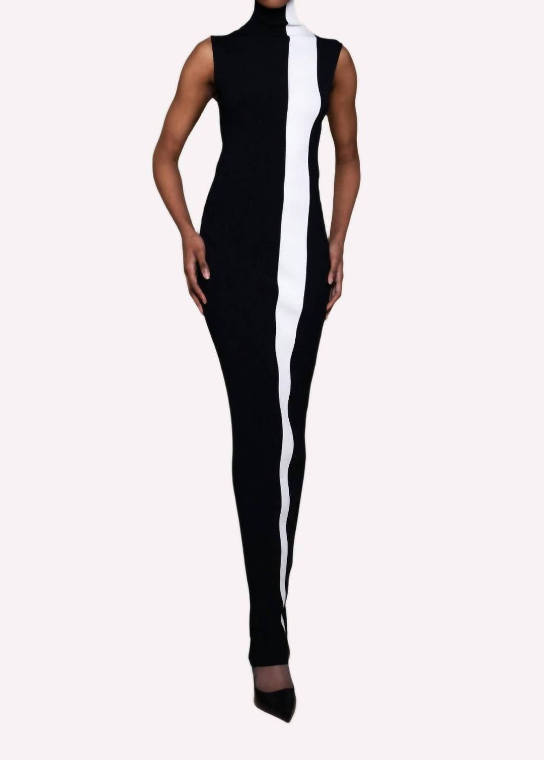 

Эстелла Макси Платье в черном цвете NONCHALANTLABEL