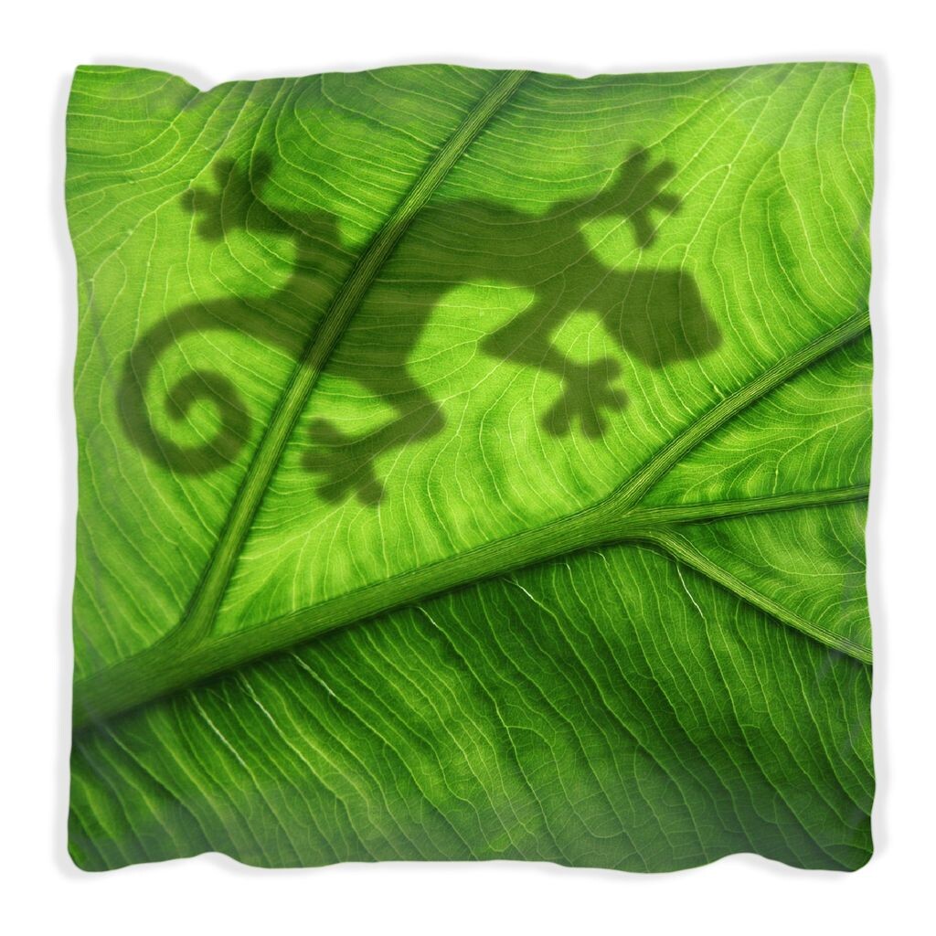 

Подушка Wallario Premium, мягкая поверхность, с мотивом Gecko Shadow on Green Leaf - контур, размер: 60 x 60 см, с белой спинкой