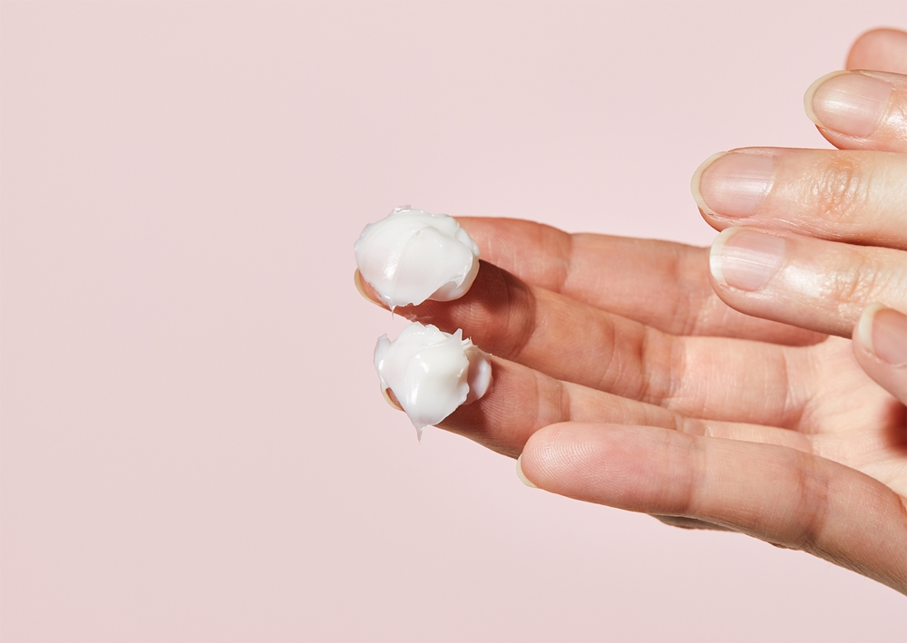 Крем для лица SPF COSRX Увлажняющий Comfort Ceramide с легкой текстурой и успокаивающим эффектом — фото 3