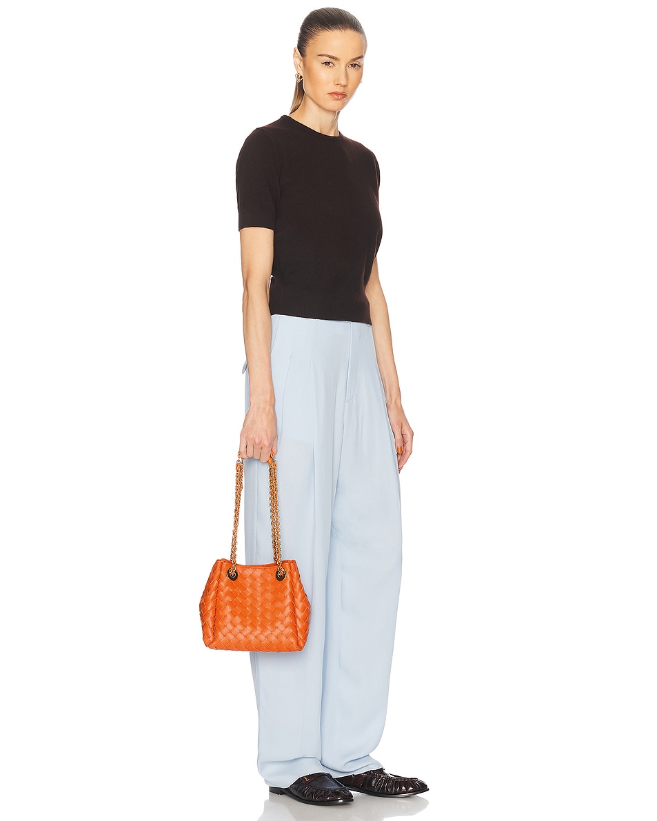 Маленькая сумка-цепочка с куполом Bottega Veneta, Burned Orange & Muse Brass — фото 2