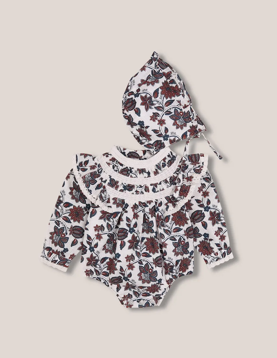 

Комплект для малыша с капюшоном и оборками с принтом Gocco, белый