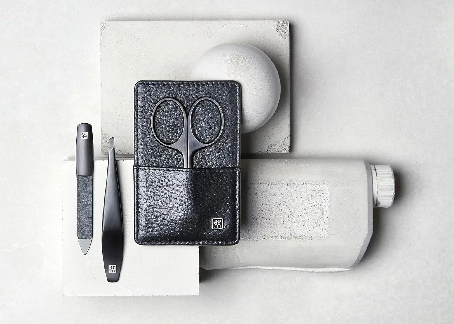 Маникюрный набор (3 предмета) в кожаном чехле от ZWILLING Black Edition Zwilling — фото 2