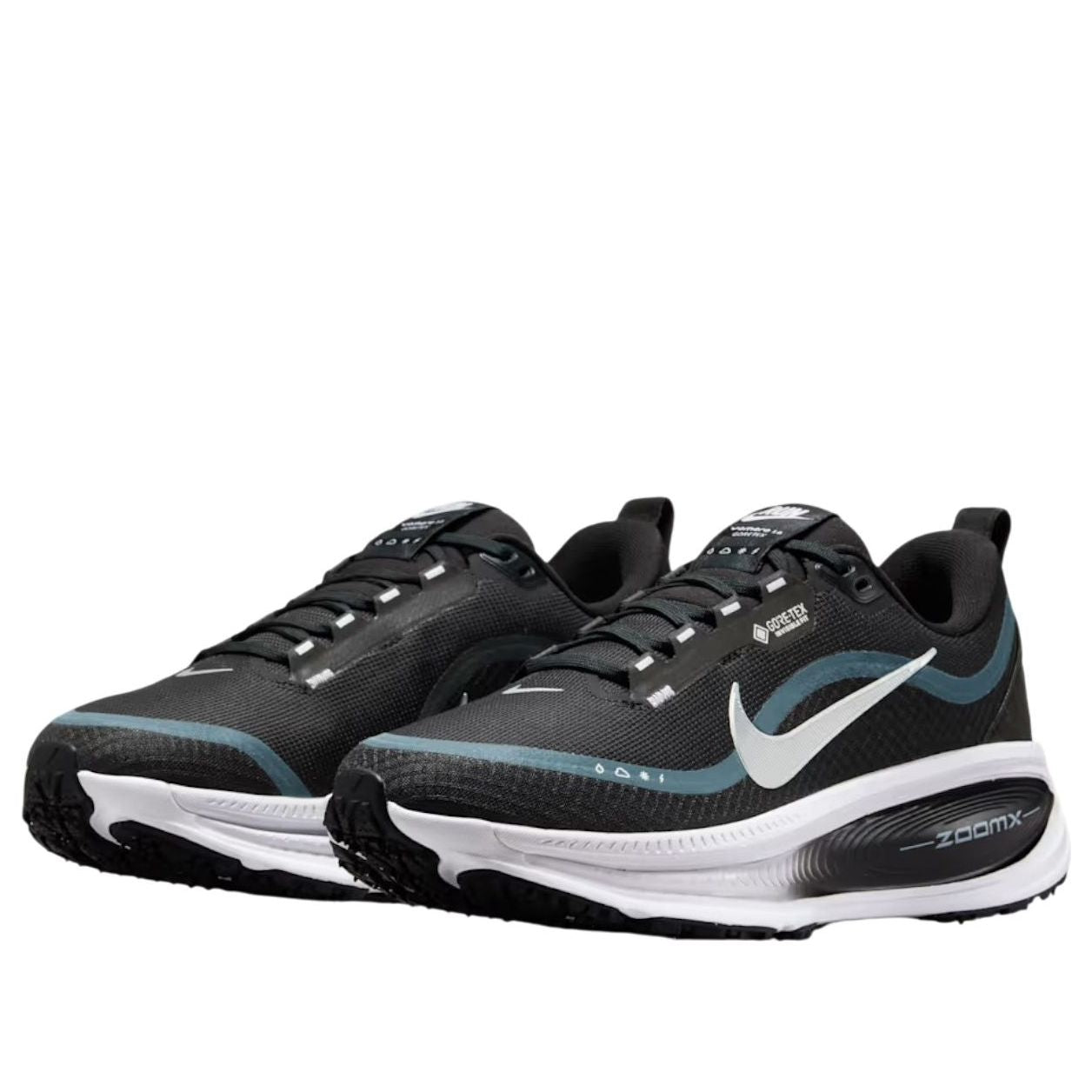 Кроссовки (WMNS) Nike ZoomX Vomero 18 Gore-Tex 'Black White Metallic Silver' — фото 2