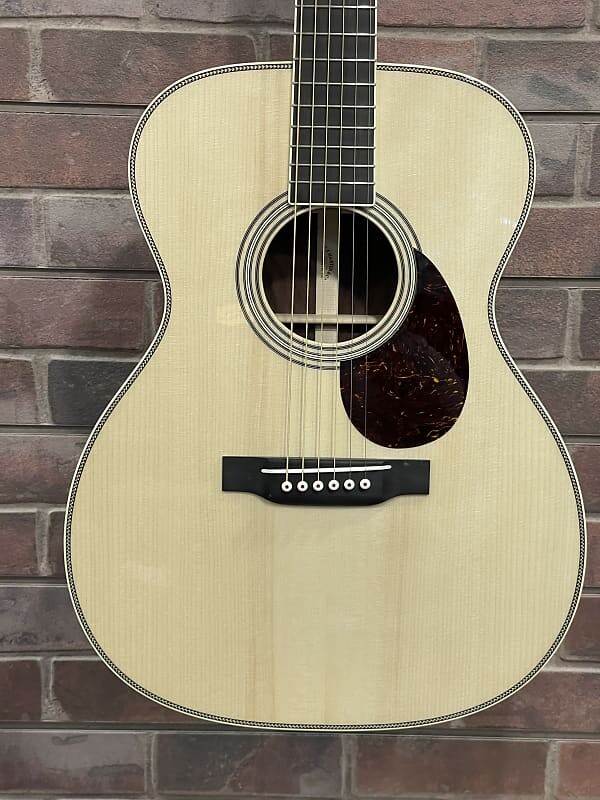 

Акустическая гитара Martin Custom OM-28 Clarence White Style Large Soundhole