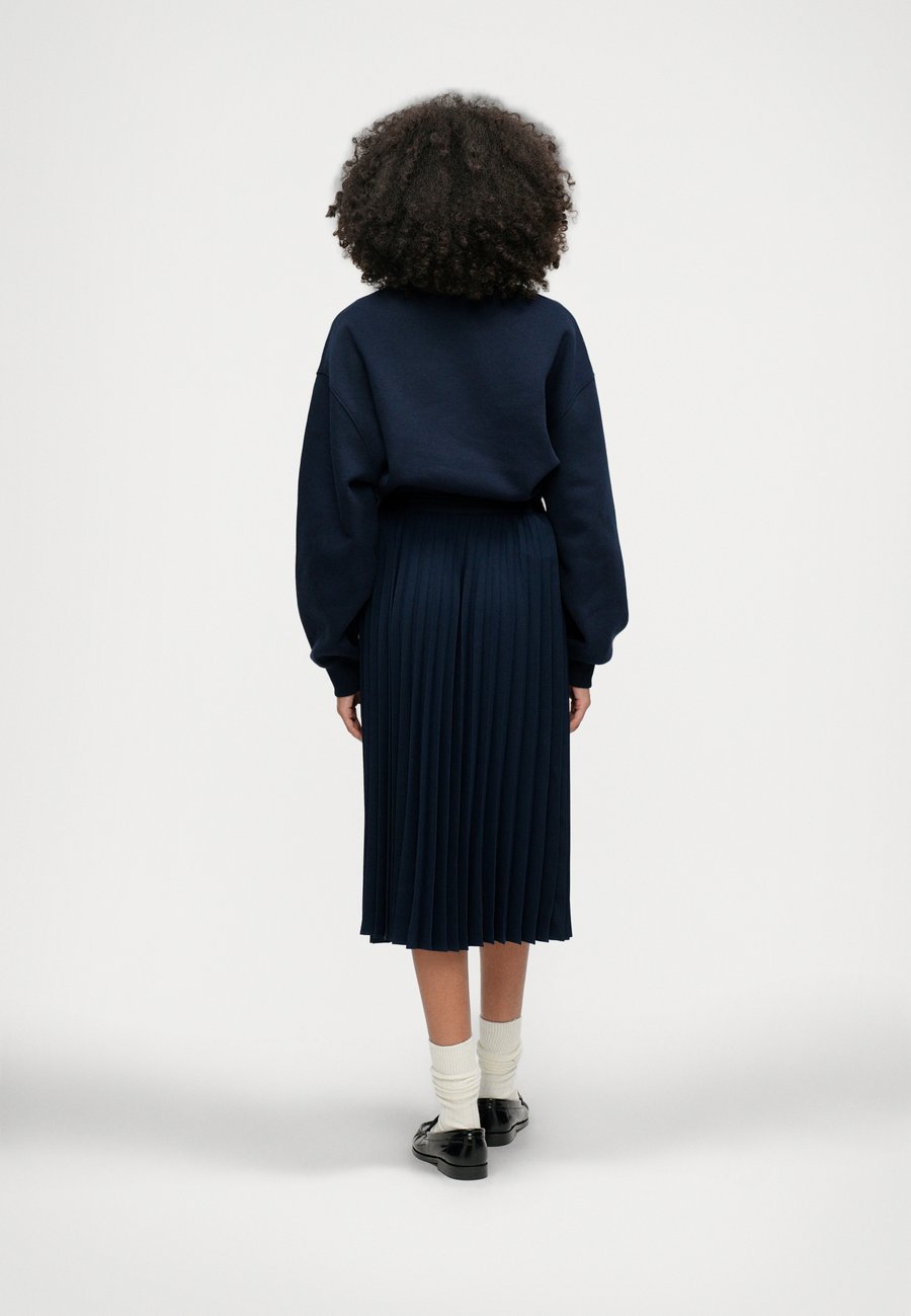 Юбка Tommy Hilfiger FLUID PLEATED PULL ON MIDI SKIRT, Dark Night Navy/Dark Blue — фото 3