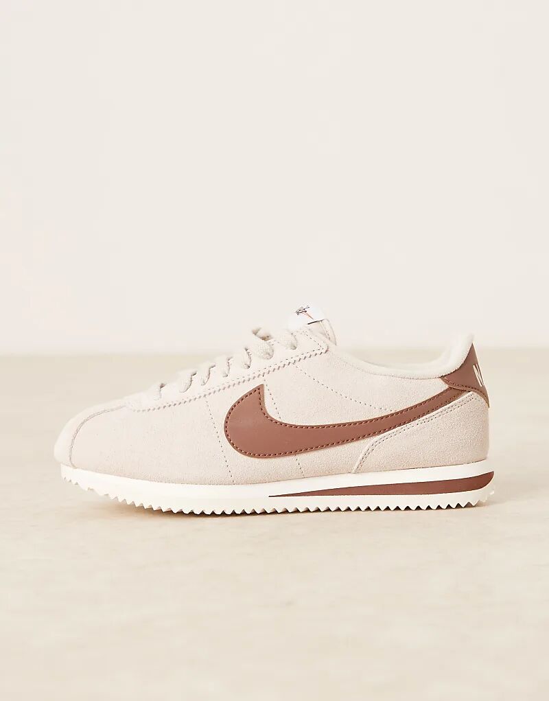 Кроссовки Nike Cortez Suede бежевого и коричневого цветов — фото 2