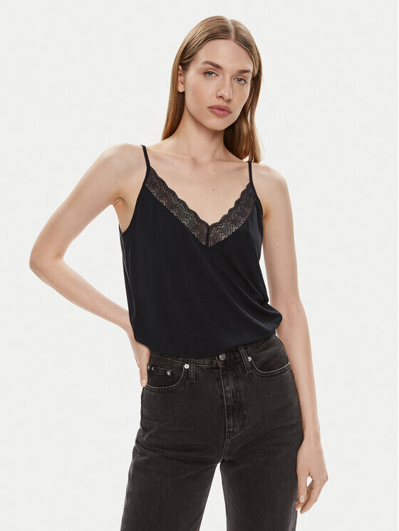 Топ стандартного кроя Vero Moda, черный