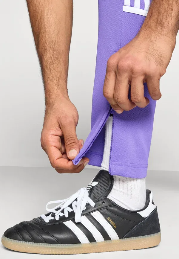 Футболка Adidas Performance, цвет фиолетовый — фото 4