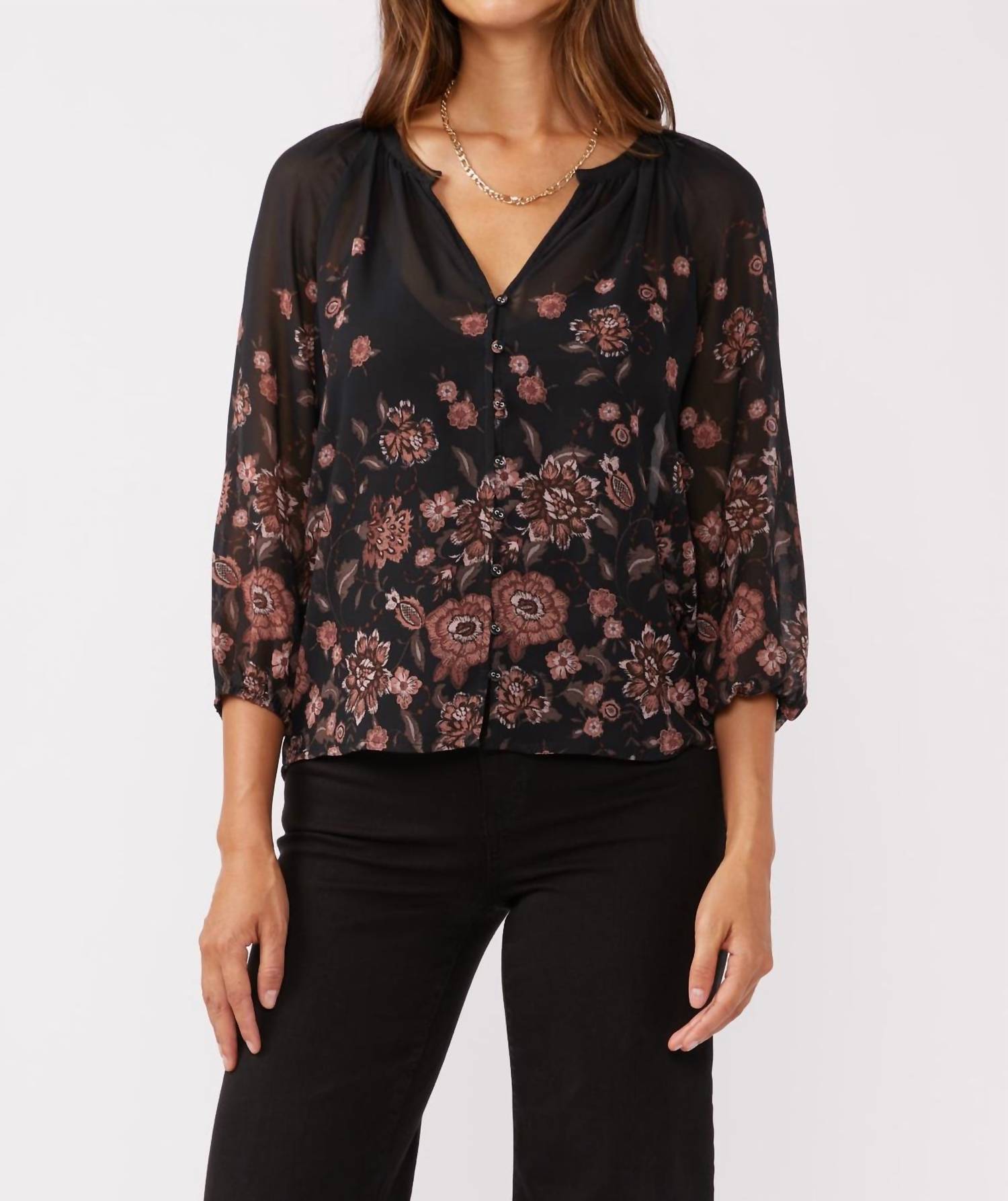 

Блузка Got That Glow в черном цвете LOVESTITCH