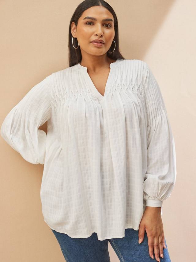 

Классическая блузка с рукавами длиной три четверти цвета айвори и защипами Live Unlimited