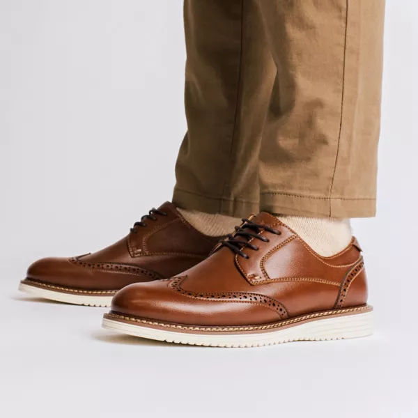 Мужские повседневные гибридные туфли Lorenzo Comfort Wingtip с гибкими носками Vance, черный — фото 2