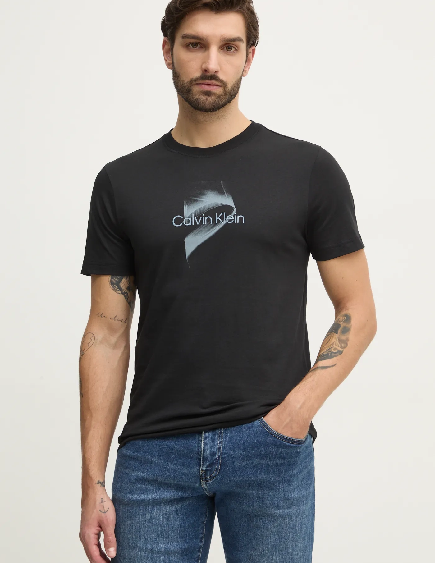 

Футболка Calvin Klein, черный
