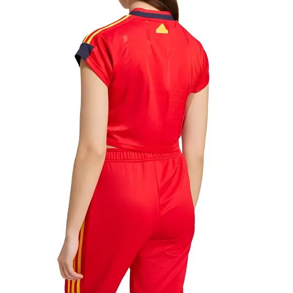 Женская футболка Adidas Tiro Cut 3 Stripes Crop Better Scarlet/Legend Ink/Bold Gold, светло-алая — фото 3