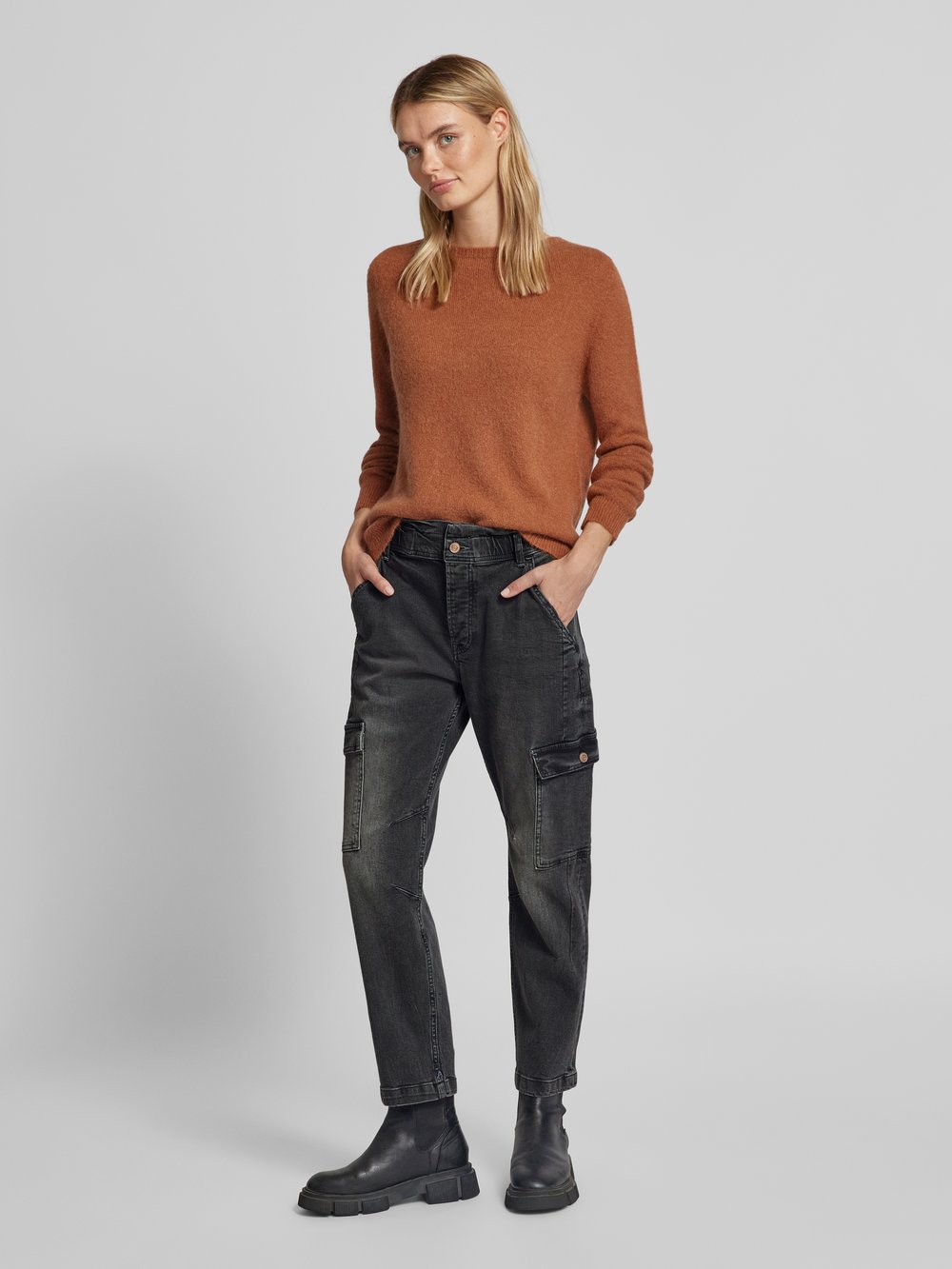 

Зауженные джинсы с эластичным поясом Scotch & Soda, антрацит
