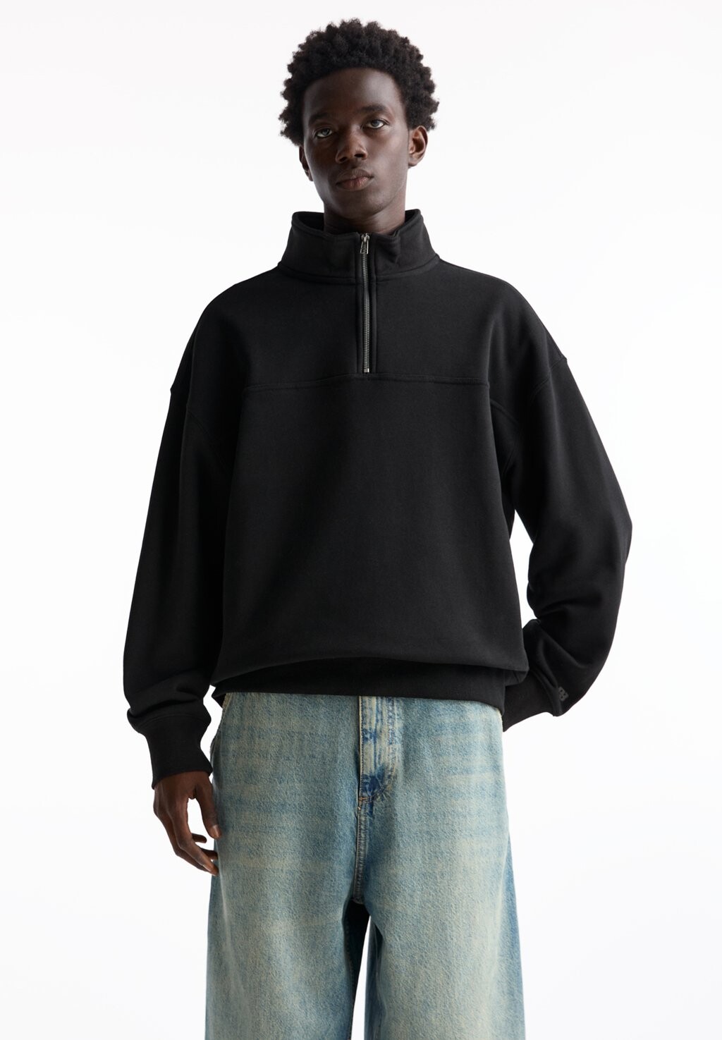 

Толстовка HALF ZIP PULL&BEAR, черный