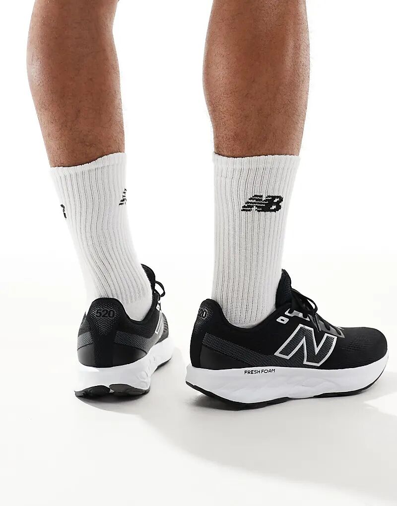 Кроссовки для бега New Balance 520 в черно-белом цвете — фото 3