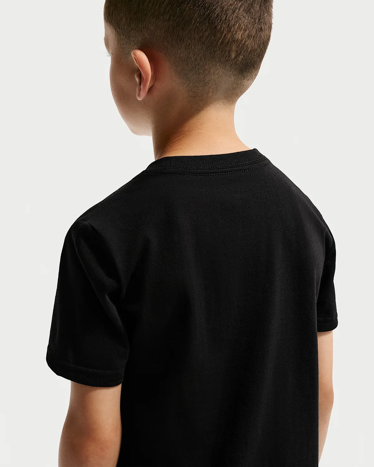 Детский футбольный комплект с принтом Nike (футболка и шорты), Black — фото 3
