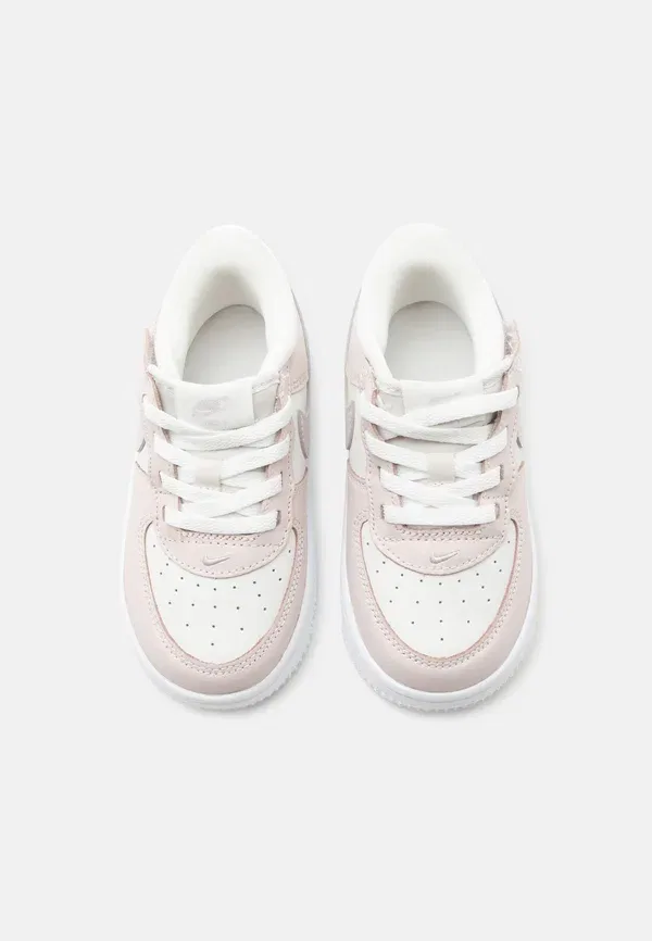 Кроссовки Nike Sportswear Force 1, фантом/платиновый фиолетовый/силт ред/белый — фото 4