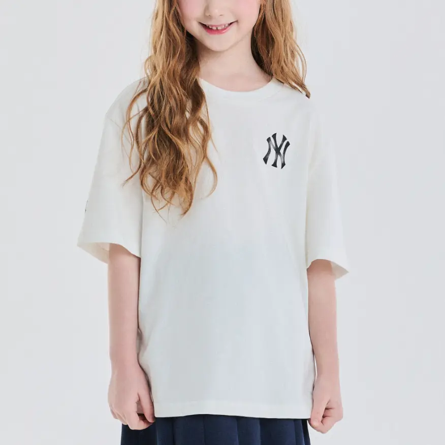 MLB KIDS Футболка New York Yankees SS25 белая детская — фото 4
