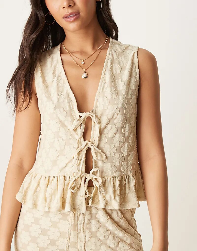 

Блузка ASOS DESIGN с цветочным кружевом и завязкой спереди