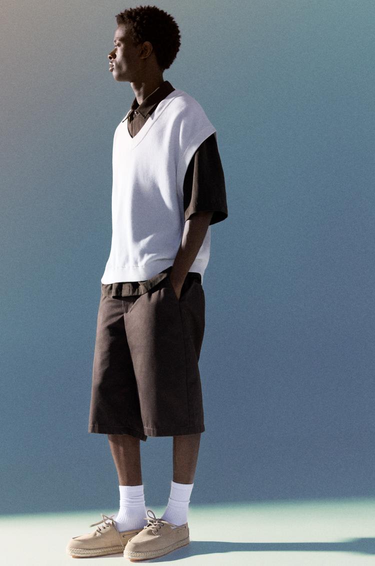 

Вязаный жилет Pull And Bear, белый