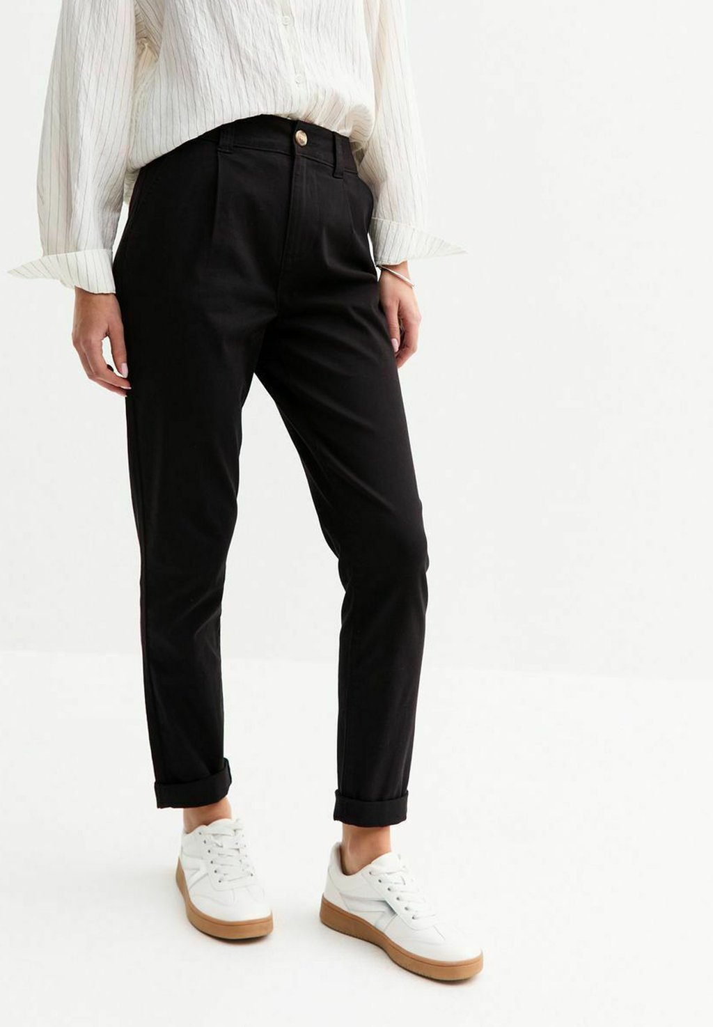 

Чиносы TAPERED LEG CHINO New Look, черный