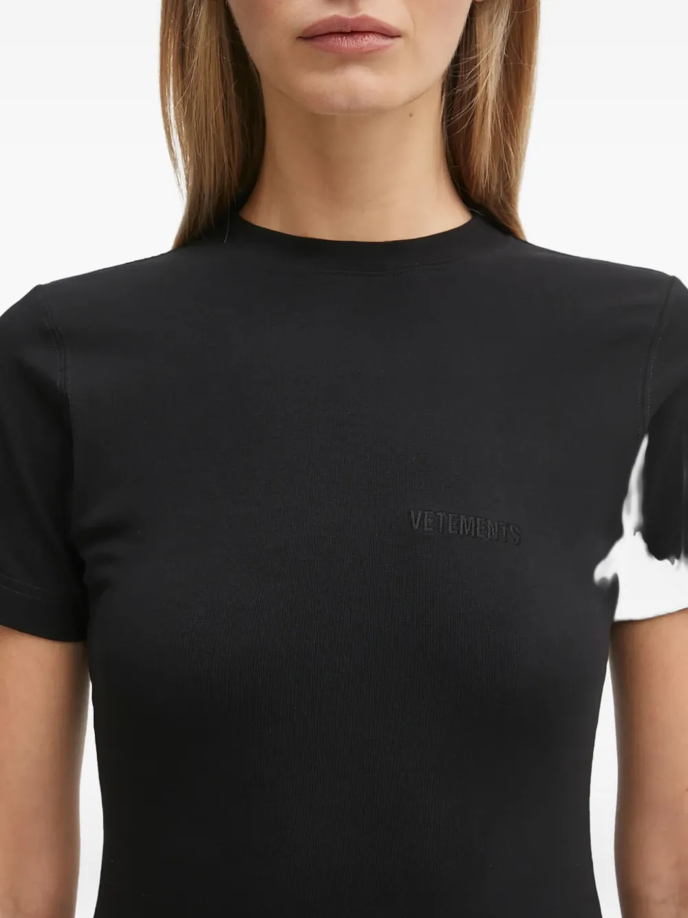 Футболка с вышитым логотипом VETEMENTS, черный — фото 4