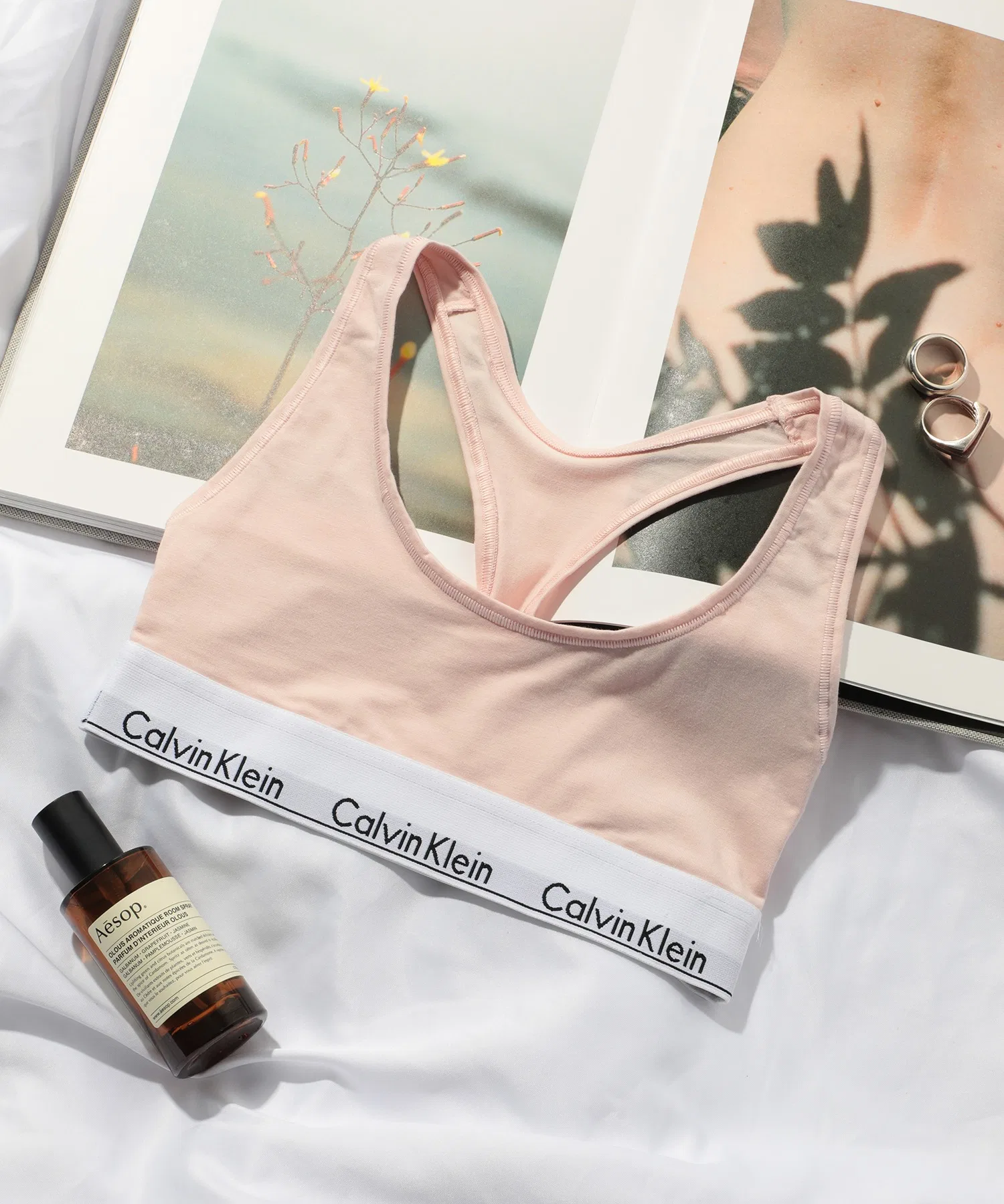 【Calvin Klein】Бюстгальтер с подкладкой F3785