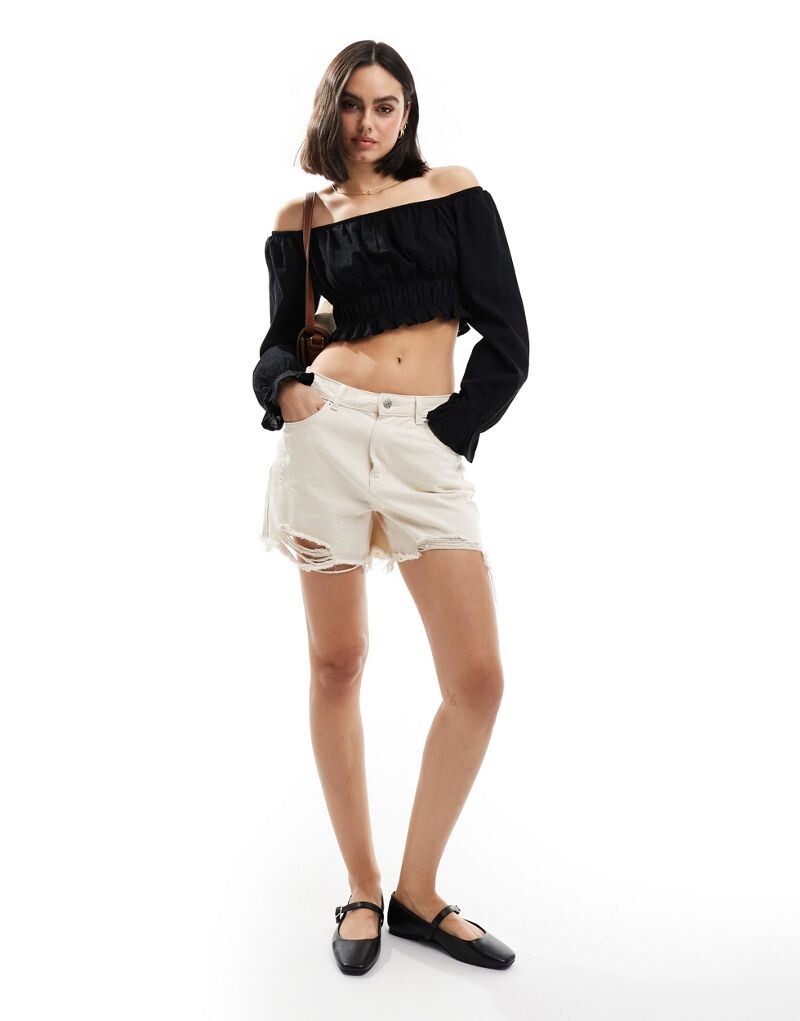 

Stradivarius – черный текстурированный топ с открытыми плечами