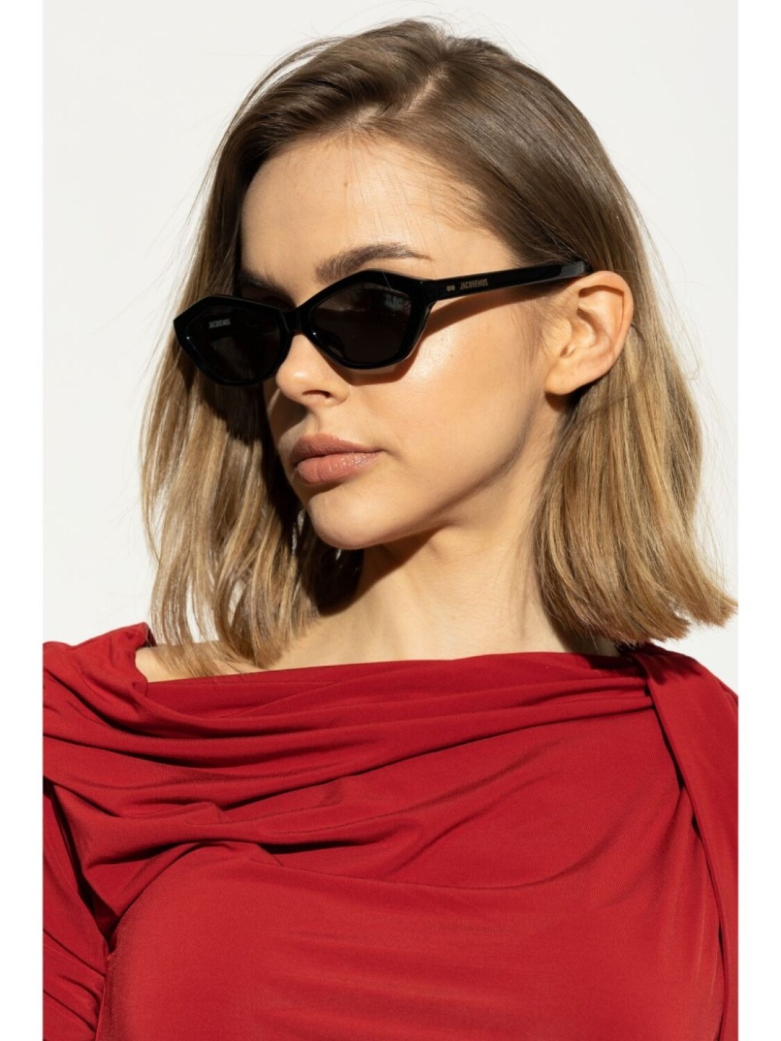 Jacquemus солнцезащитные очки Bambino с геометрической оправой, черный — фото 2