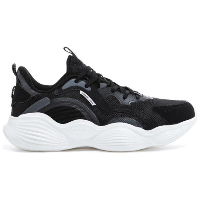 Erke Прочные дышащие низкие беговые кроссовки мужские черно-белые Jet Black/Carbon Gray, цвет Jet Black/Carbon Gray — фото 2