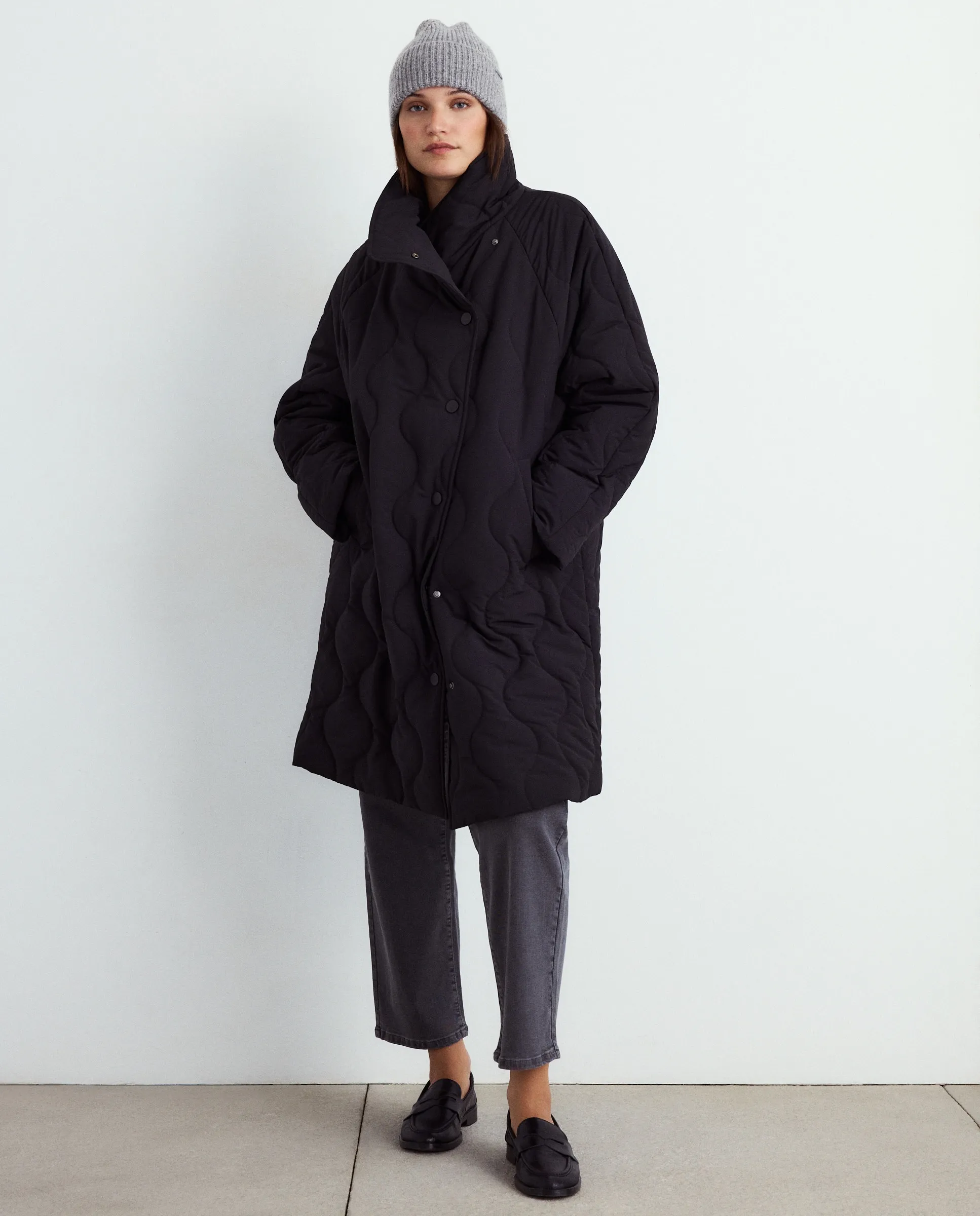 

Длинный гладкий пуховик для женщин Couchel, черный