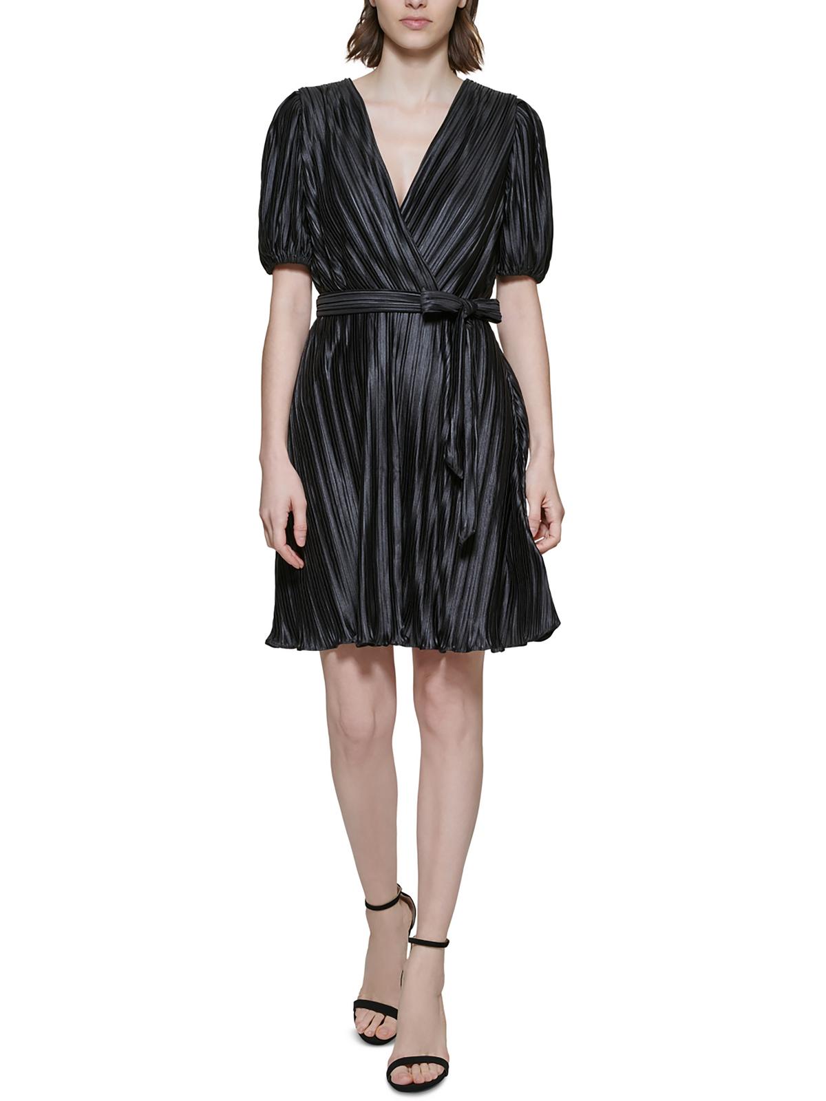 

Платье-халат с плиссировкой и жатым лифом Petites Womens DKNY, черный