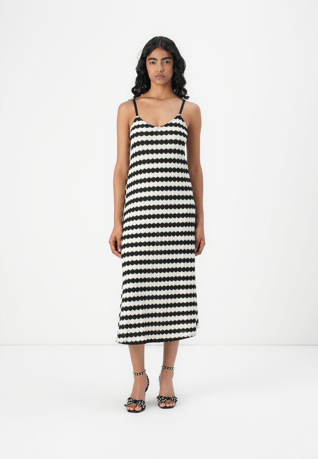 

Повседневное платье ONLEVARA STRIPE DRESS ONLY, черный