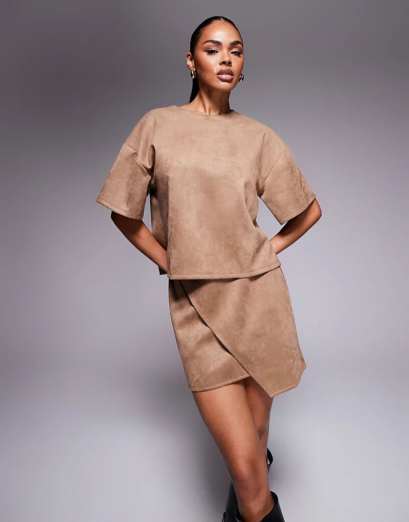 

Асимметричная мини-юбка из искусственной замши ASOS DESIGN табачного цвета