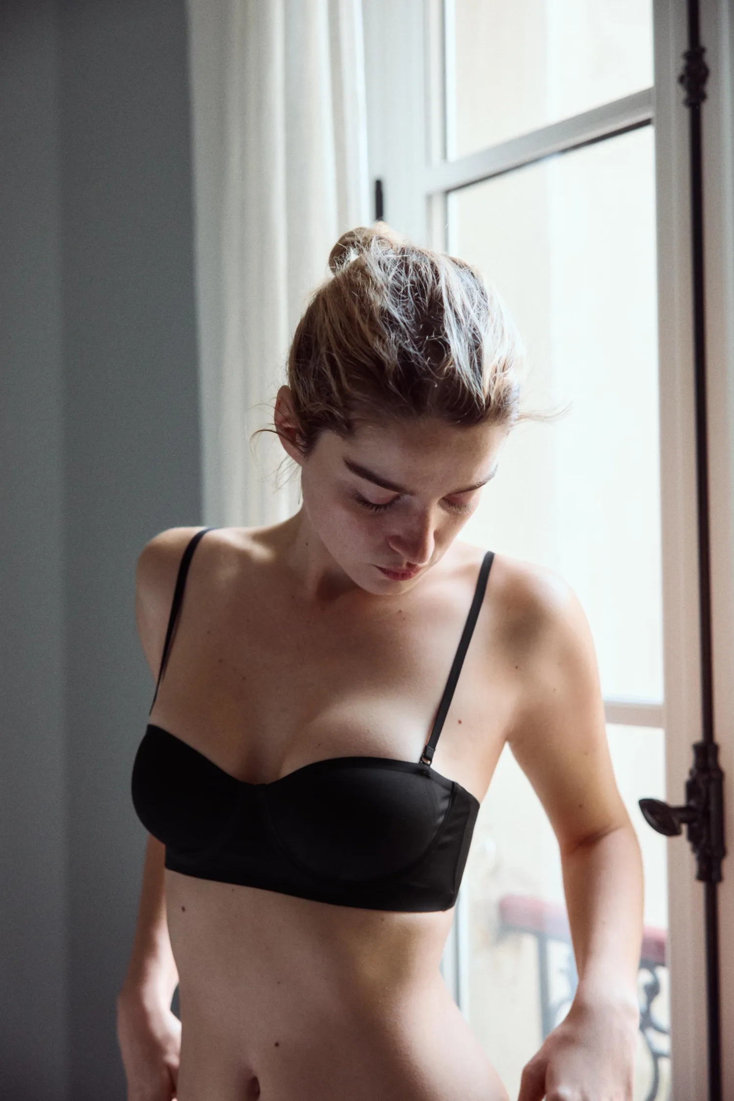Бюстгальтер на косточках с полиамидом Zara, черный