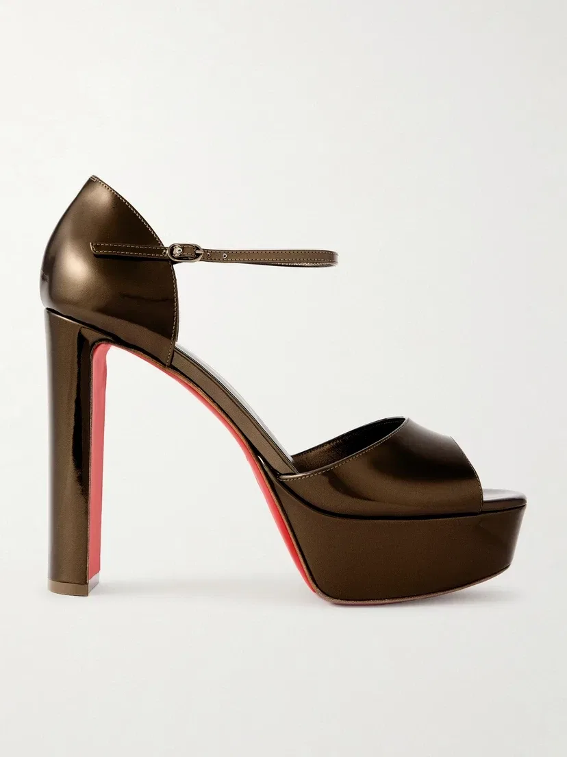 Босоножки Sandaloo 130 на платформе из зеркальной кожи Christian Louboutin, коричневый