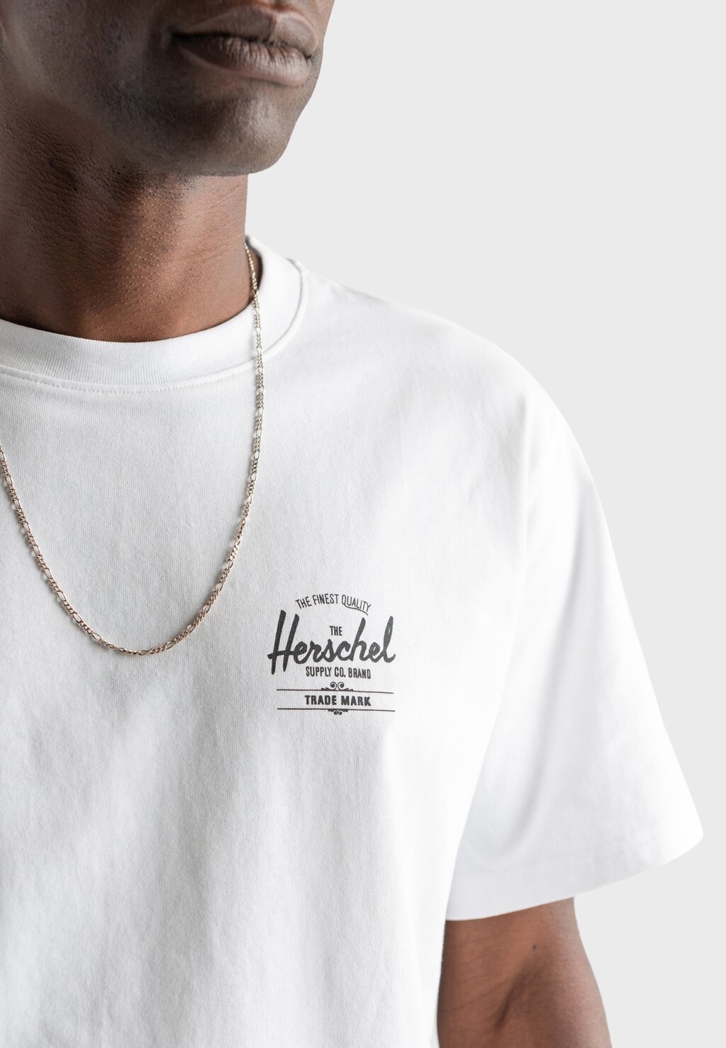 

Базовая футболка Herschel, белый