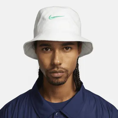 

Панама Nike Apex Swoosh, цвет Summit White/Stadium Green