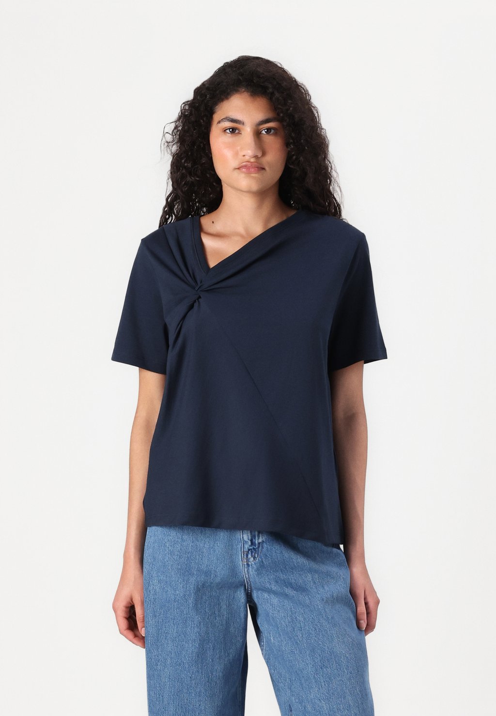 

Базовая футболка SLFMILA TWISTED TEE Selected Femme, темно-синий