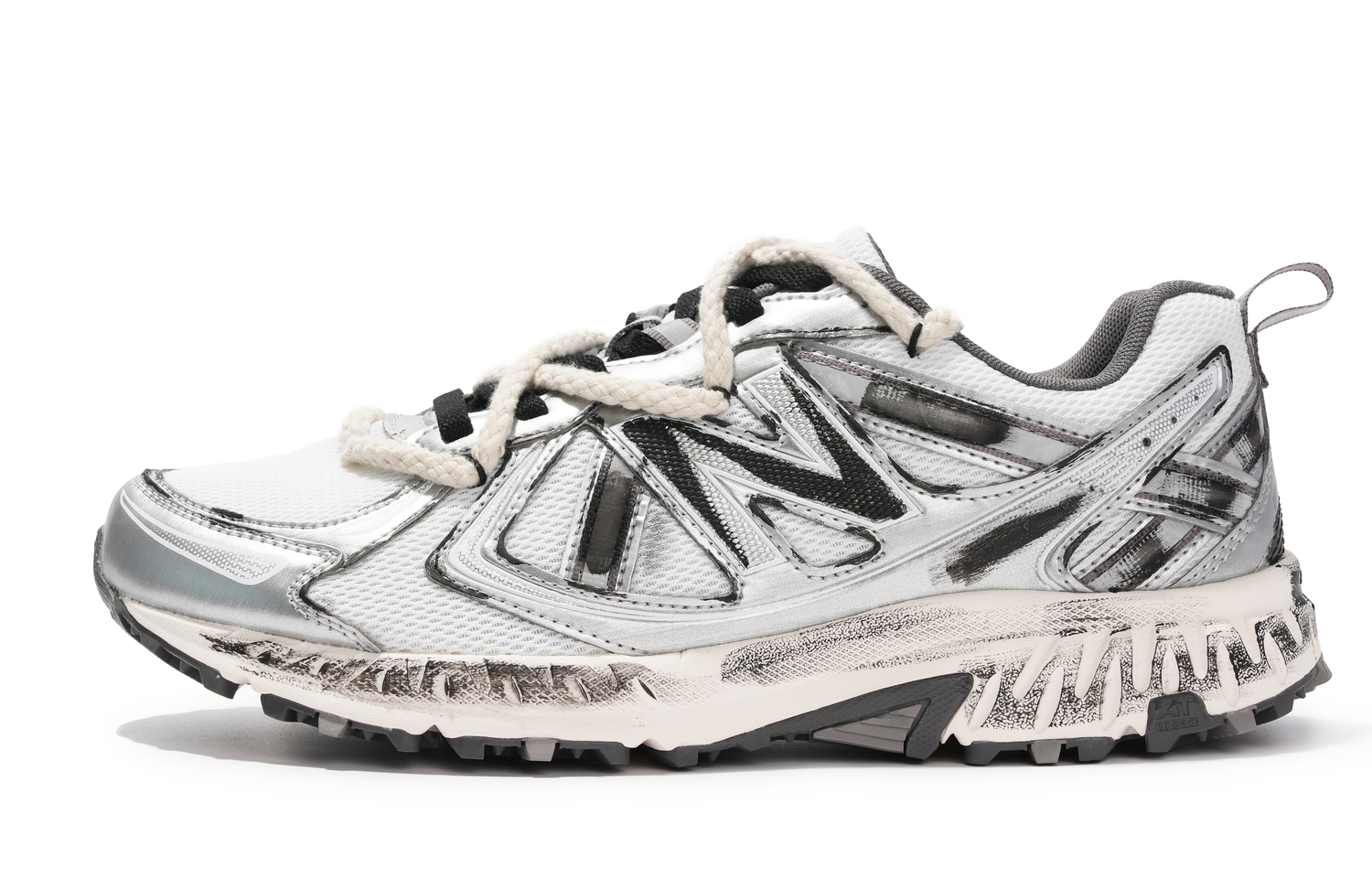

New Balance Дышащие кроссовки NB 410 V5 low top unisex черный серебристый