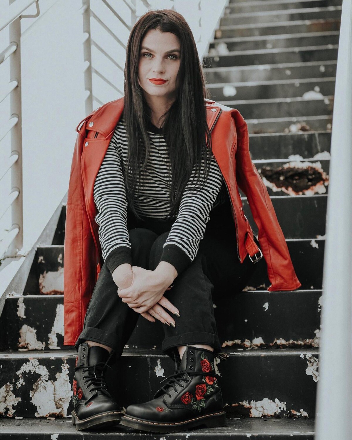 Ботинки кожаные Dr. Martens 1460 Vonda с принтом, черный