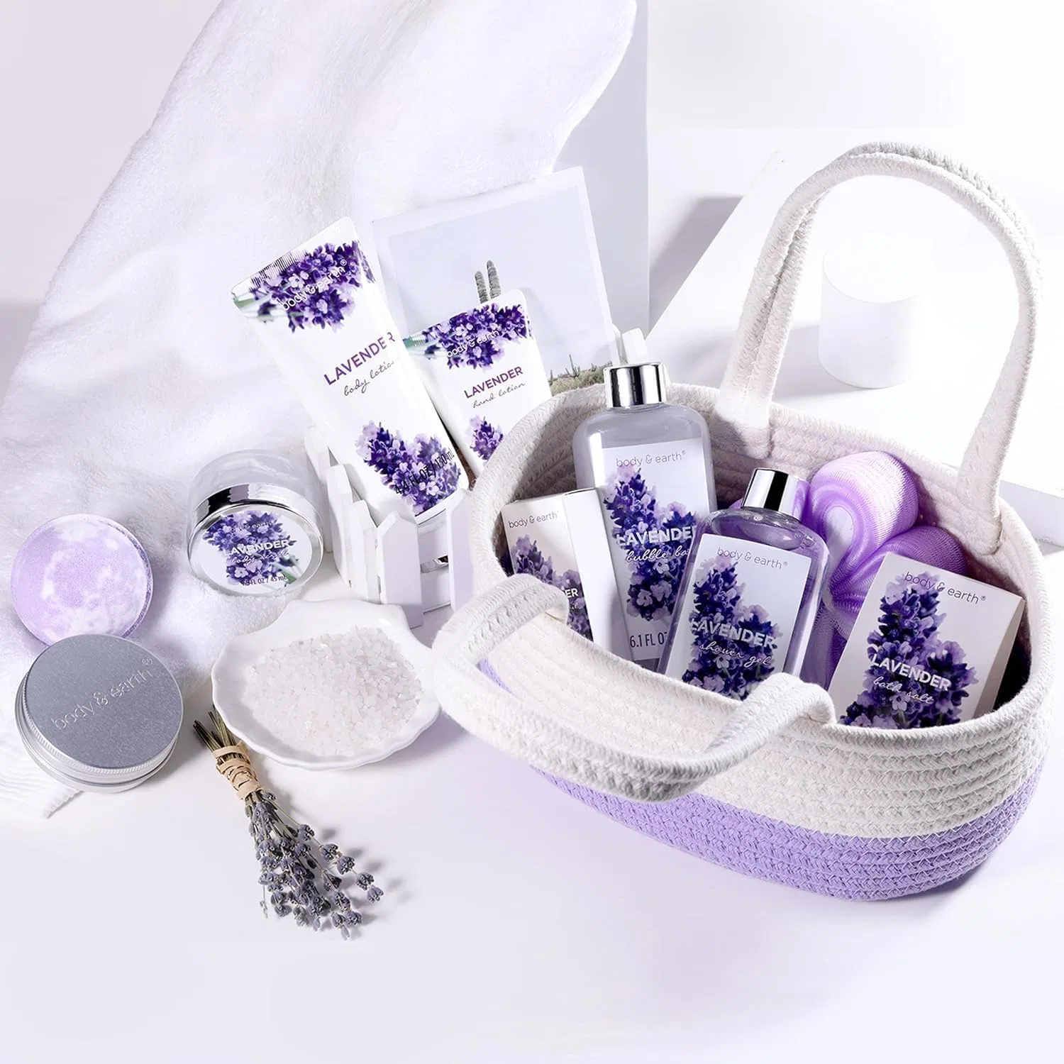 Подарочный набор для женщин Body & Earth из 6 предметов с лавандой Body & Earth, Lavender — фото 2