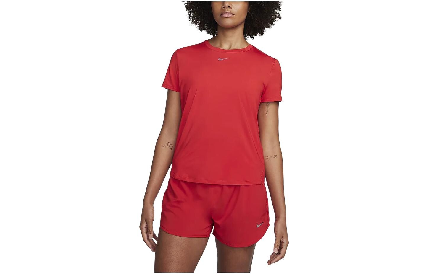 Футболка Dragon New Year's Collection женская университетская красная Nike