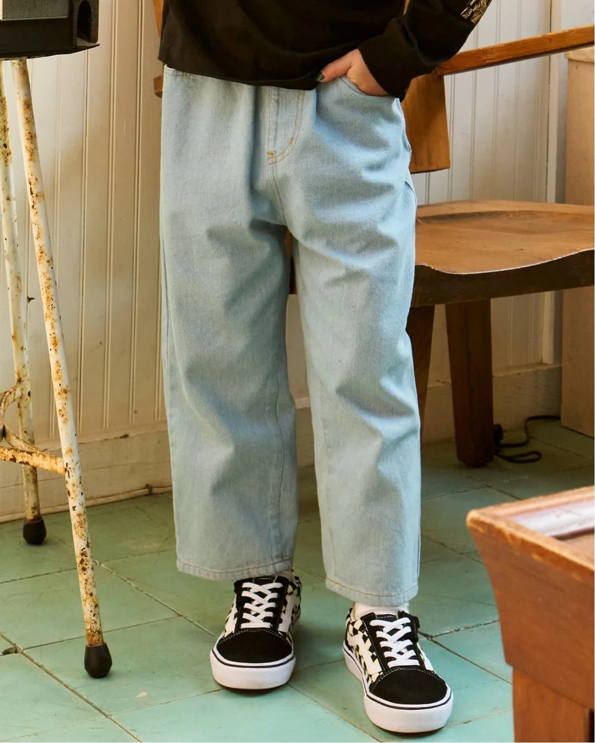 Джинсовые брюки с нашивкой на бедре XLARGE KIDS, Light Blue