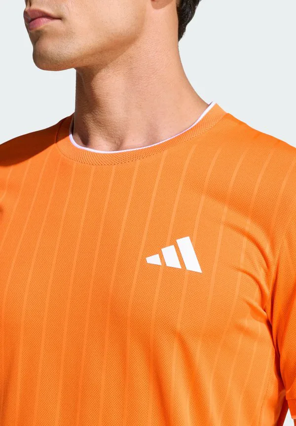 Футболка freelift tee pro sports Adidas Performance, Pure Orange — фото 3