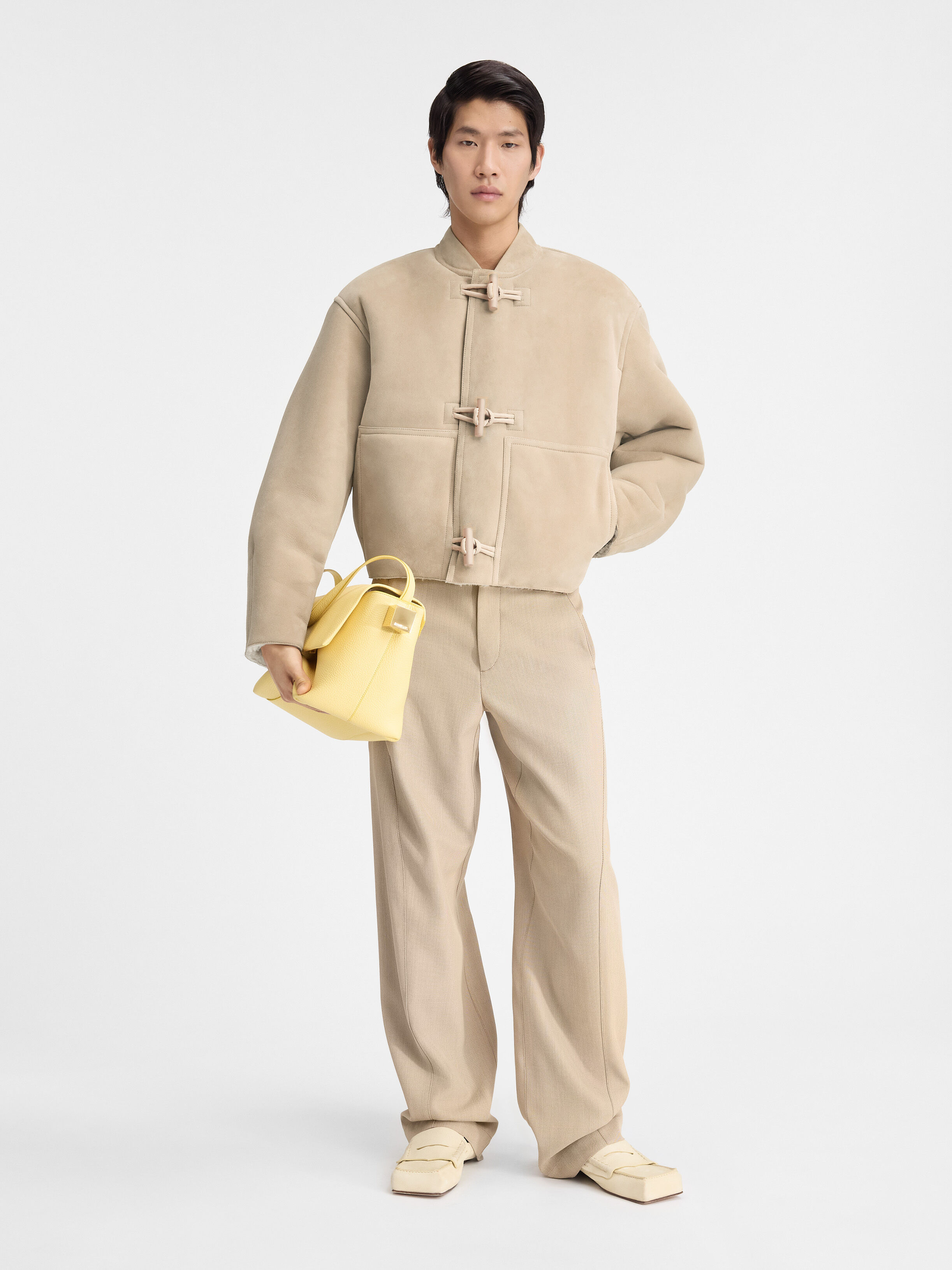 

Укороченная куртка из овчины JACQUEMUS The Telo jacket, светло-бежевый