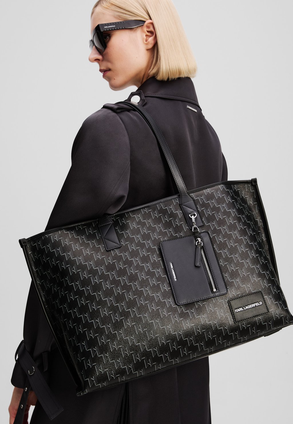 

Сумка-тоут VOYAGE TOTE KARL LAGERFELD, черный