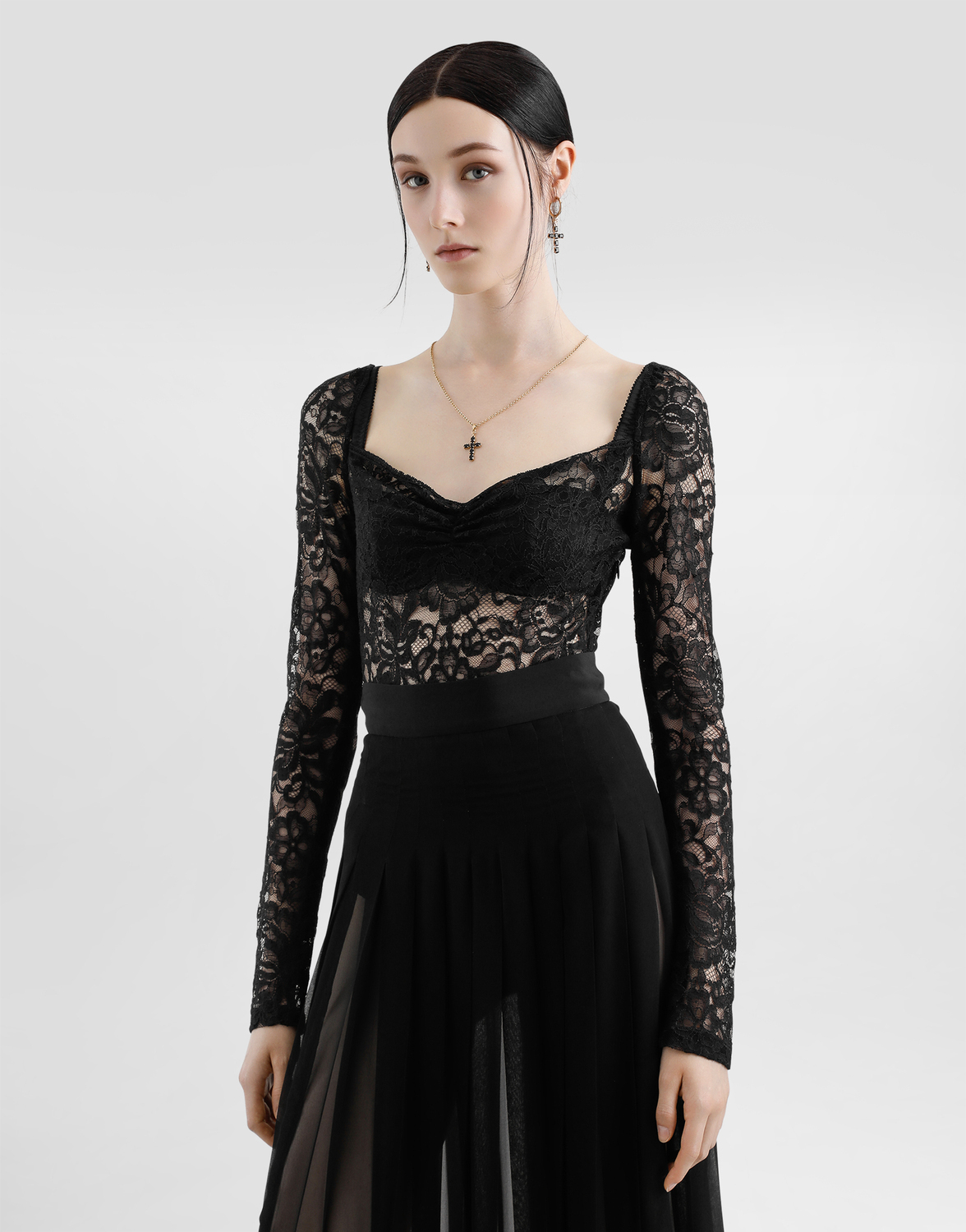 Топ из кружев с цветочным узором и вырезом "сердечко" Dolce & Gabbana, черный — фото 4