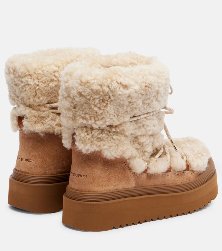 Мягкие замшевые ботинки на шнуровке из овчины Tory Burch, Buttermilk/Light Chestnut — фото 2